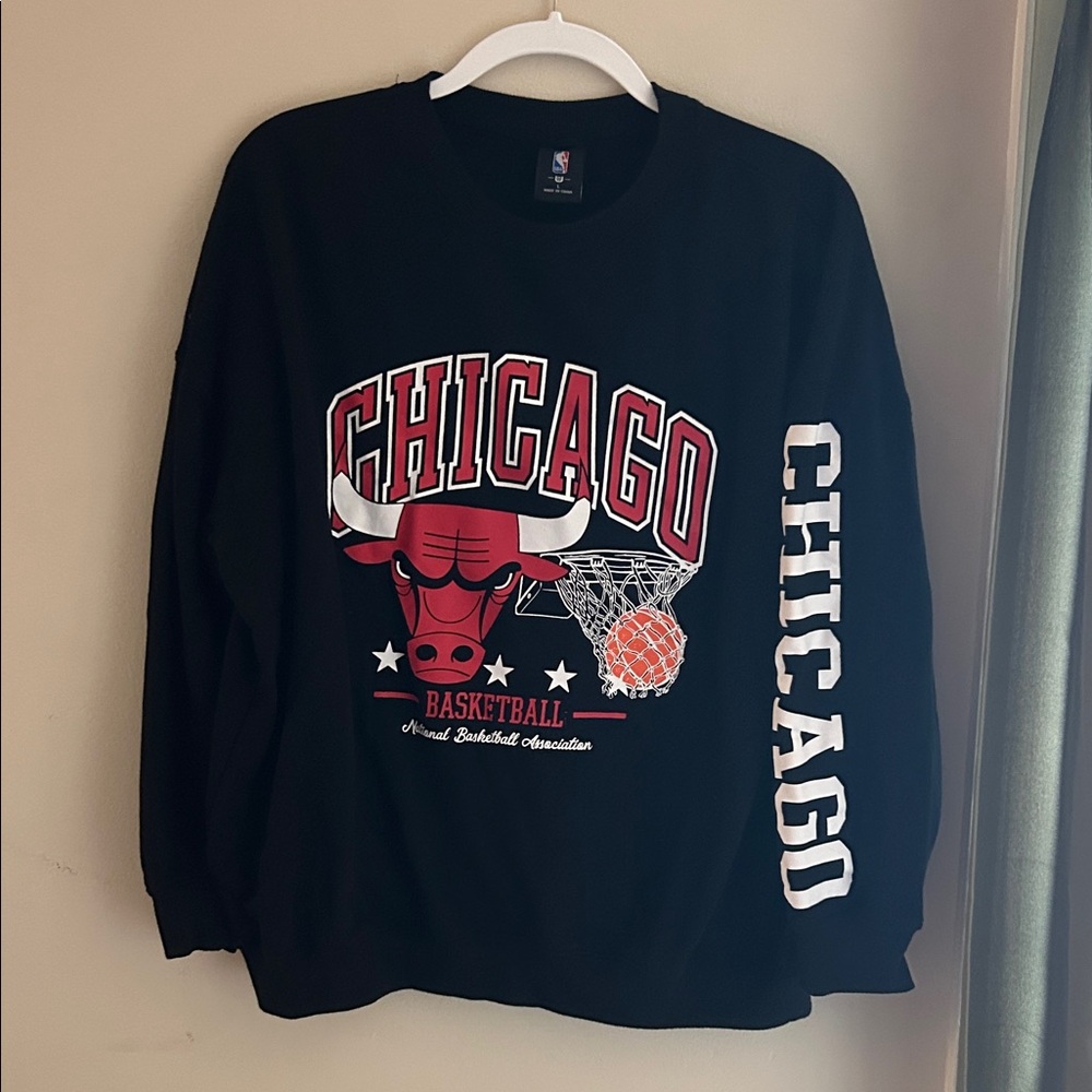 NBA Chicago Black Crewneck Sweater